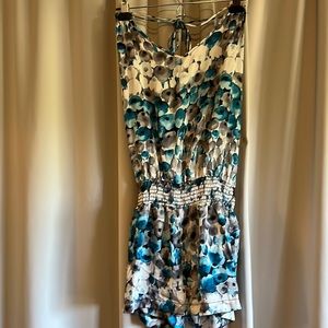 Boutique Size Medium Halter Tie Romper